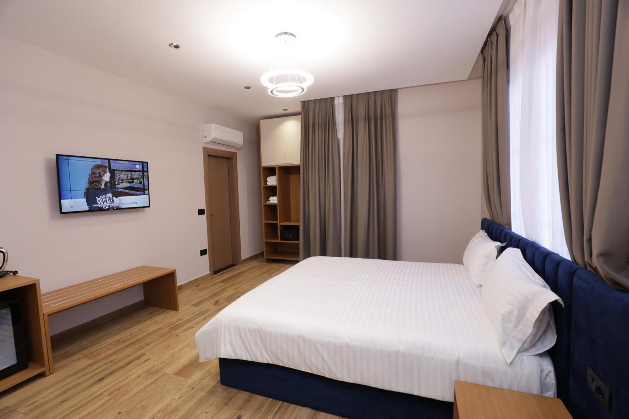 Residence Inn Hotel Tirana Exterior photo